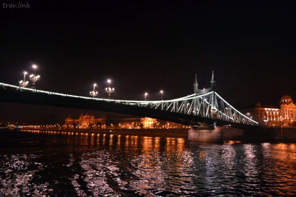 Мост Свободы (венг. Szabadság híd) — мост через реку Дунай в Будапеште.