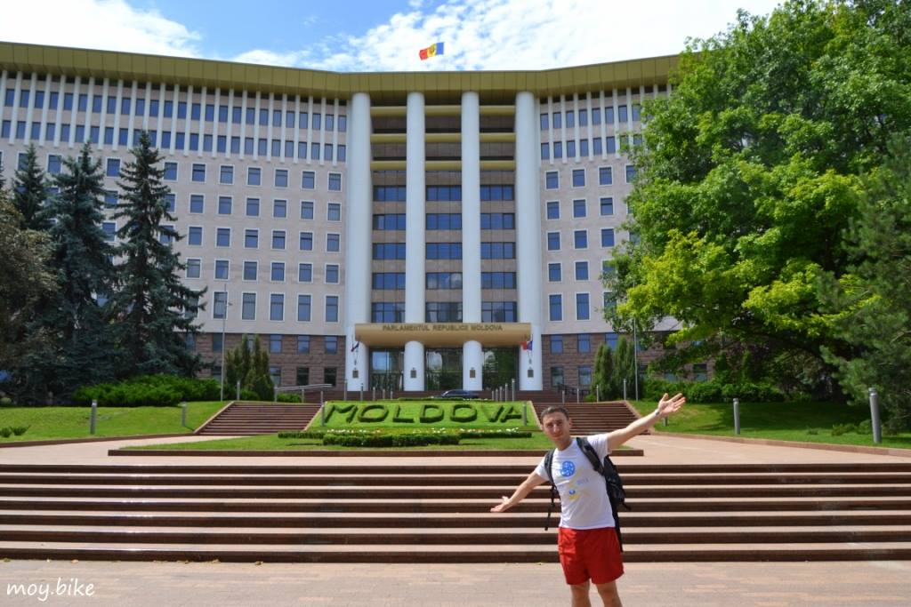 Русфет Кадыров в Молдове