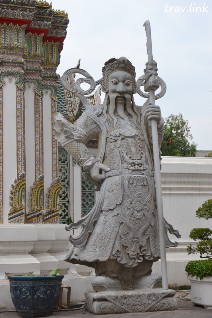 Храм лежащего Будды в Бангкоке