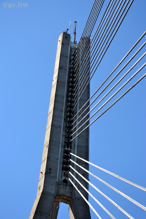 Вантовый мост в Риге фото