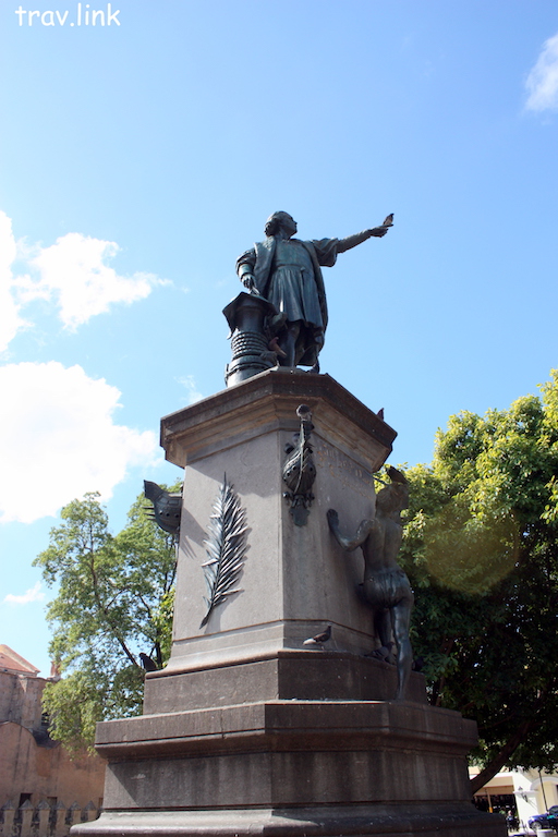 Санто-Доминго фото. Памятник Колумбу